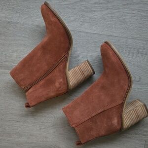 Seychelles Women's Ankle Boots, Pointed Toe, Brown Suede, Size 9